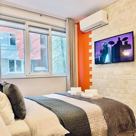 Top Centre 2Bed Apartment For 5 Guests 2 Minutes From High Street Plovdiv Eksteriør bilde