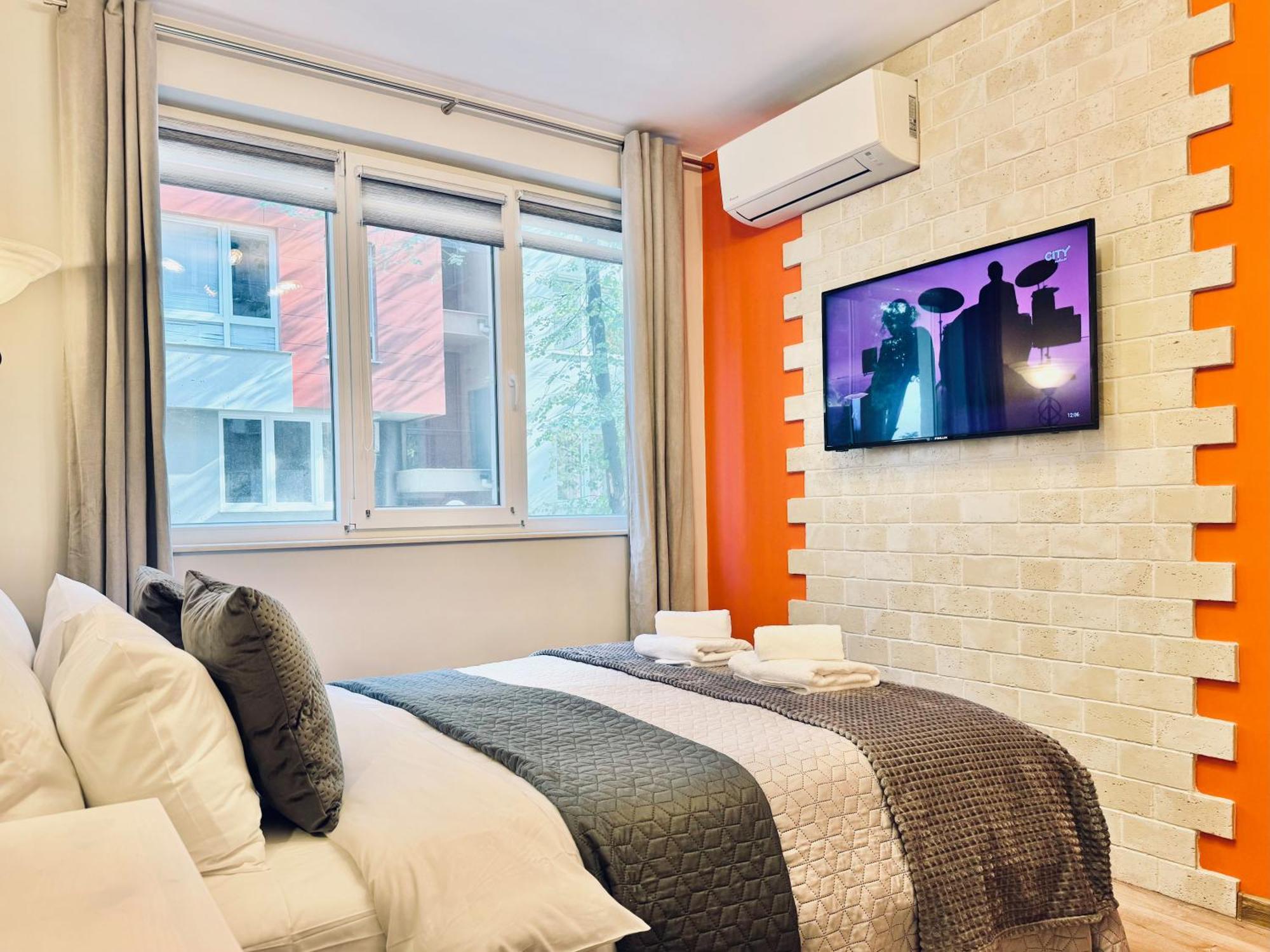 Top Centre 2Bed Apartment For 5 Guests 2 Minutes From High Street Plovdiv Eksteriør bilde