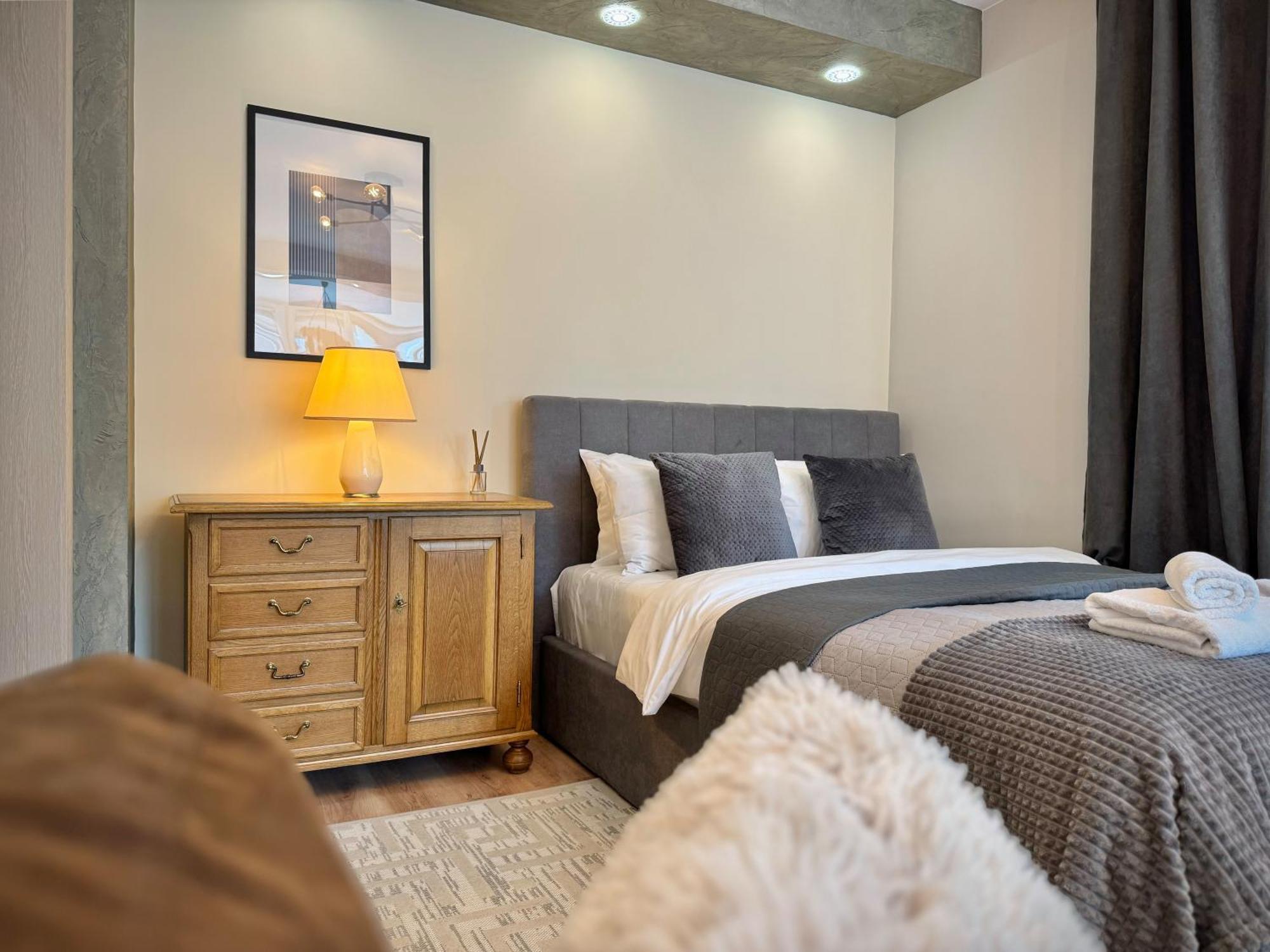 Top Centre 2Bed Apartment For 5 Guests 2 Minutes From High Street Plovdiv Eksteriør bilde