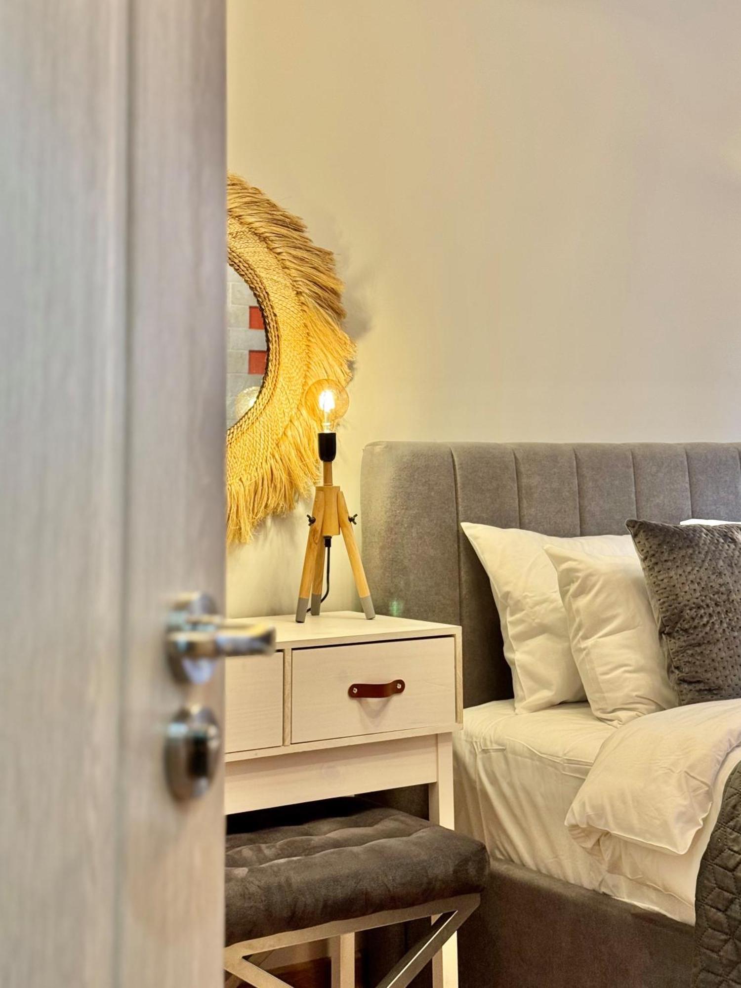Top Centre 2Bed Apartment For 5 Guests 2 Minutes From High Street Plovdiv Eksteriør bilde