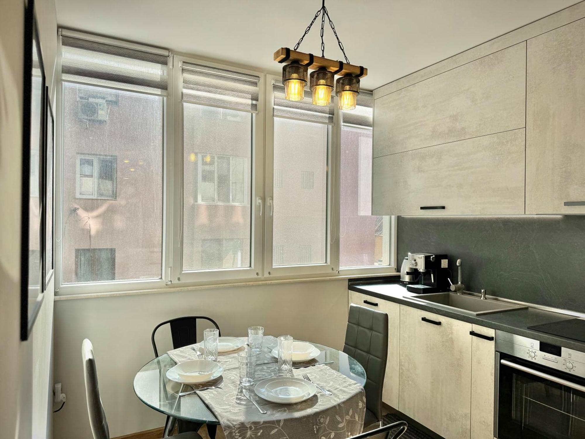 Top Centre 2Bed Apartment For 5 Guests 2 Minutes From High Street Plovdiv Eksteriør bilde