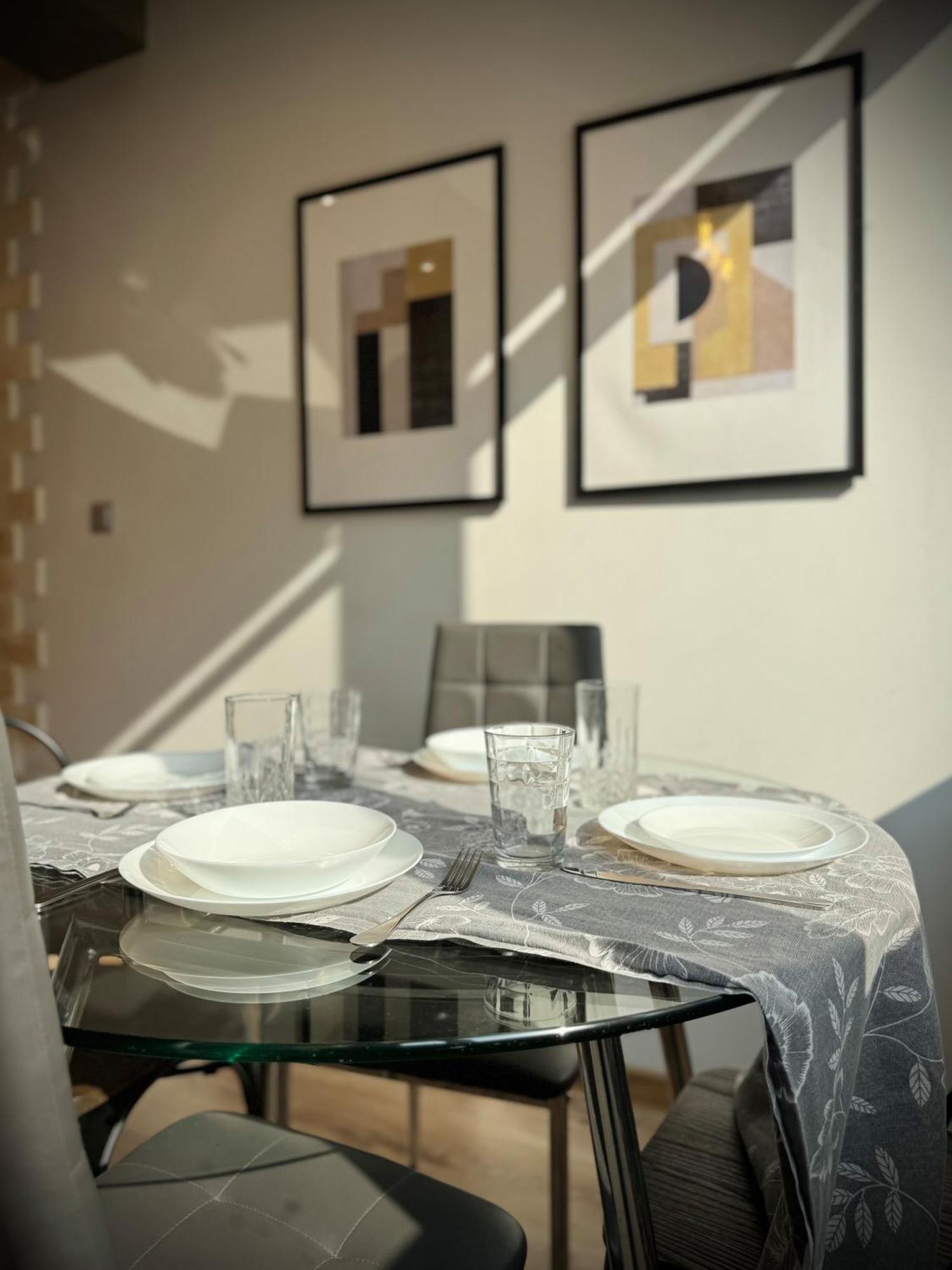 Top Centre 2Bed Apartment For 5 Guests 2 Minutes From High Street Plovdiv Eksteriør bilde