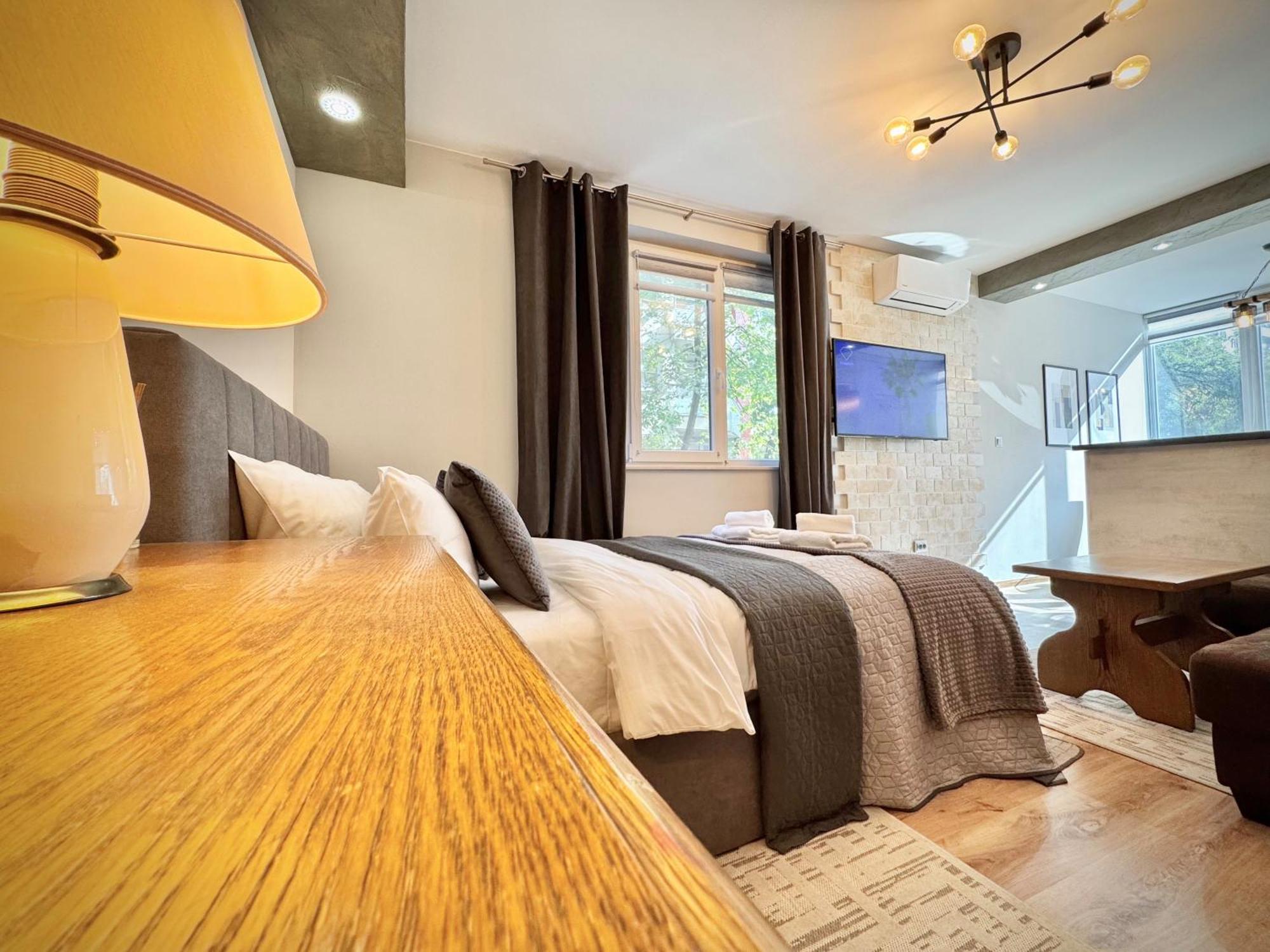 Top Centre 2Bed Apartment For 5 Guests 2 Minutes From High Street Plovdiv Eksteriør bilde